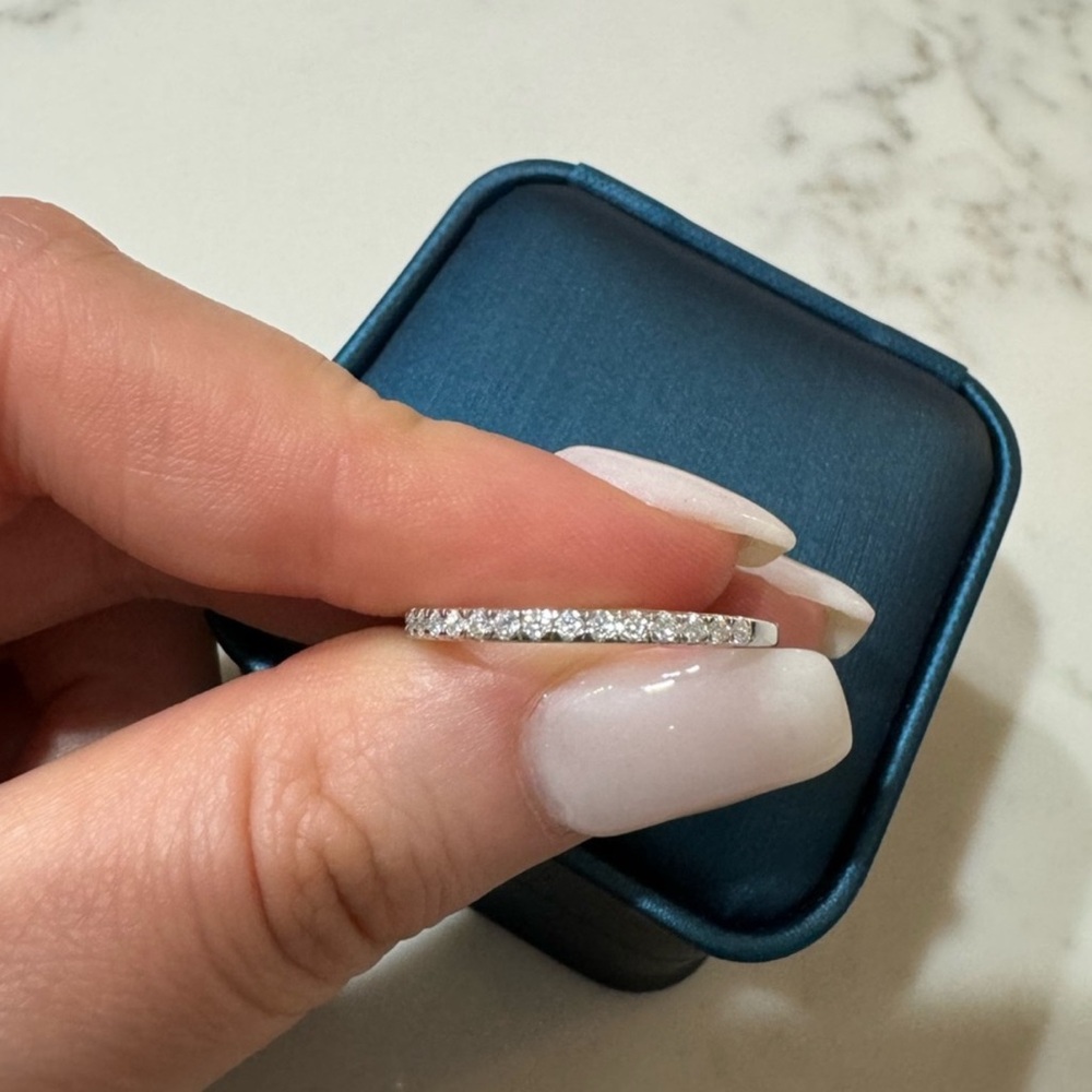 Moissanite Band .03ct D VVS1 - Picture 6 of 15